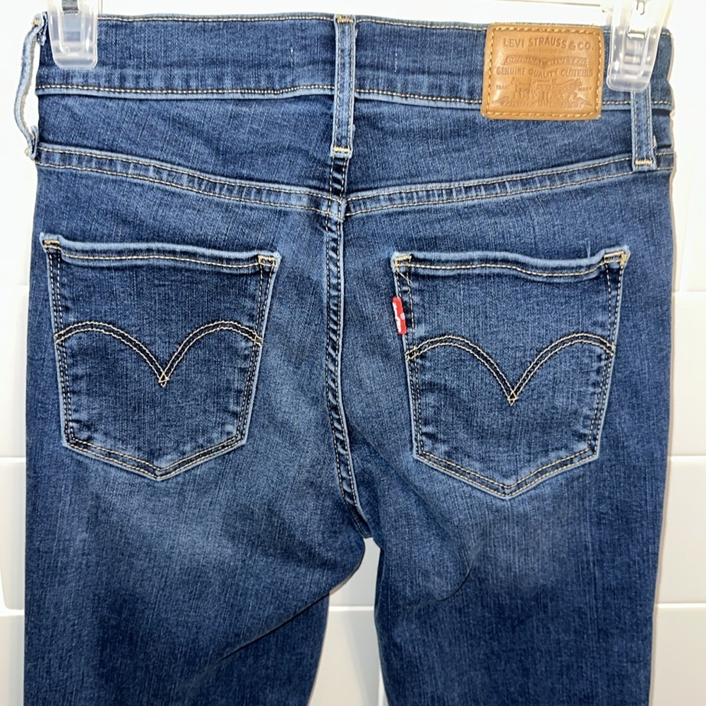 Levi’s 720 High Rise Super Skinny Jeans - Picture 11 of 17